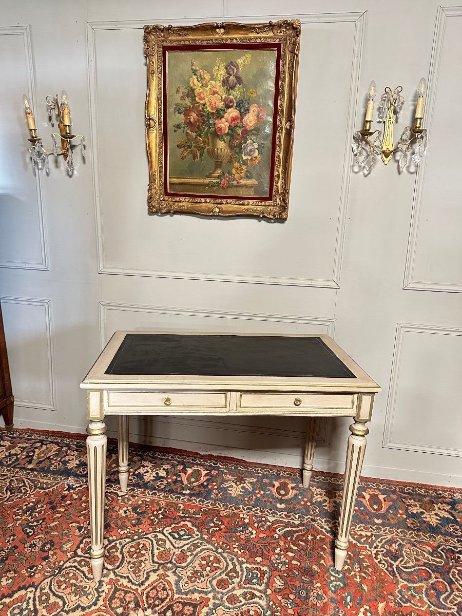 Louis XVI Style Flat Desk In Painted Wood. 