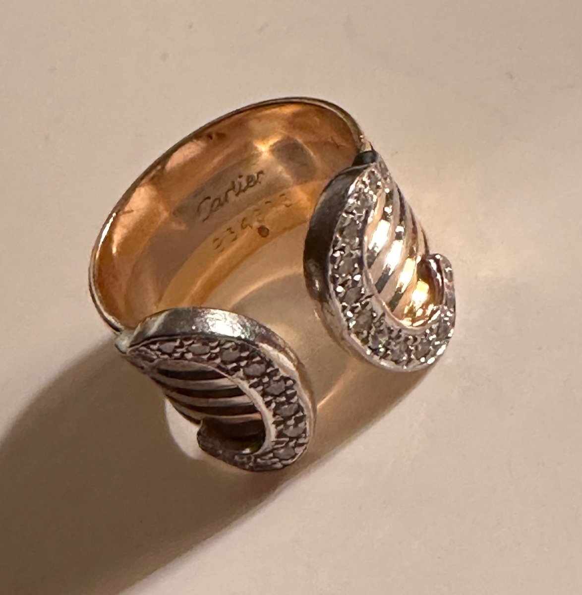 Bague Cartier Double C  Large  Trois Ors Et Diamants. 