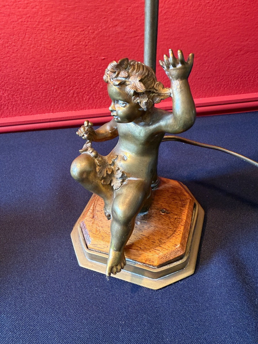 Paire de lampes de table aux amours en bronze, d'époque XIX  ème. -photo-4