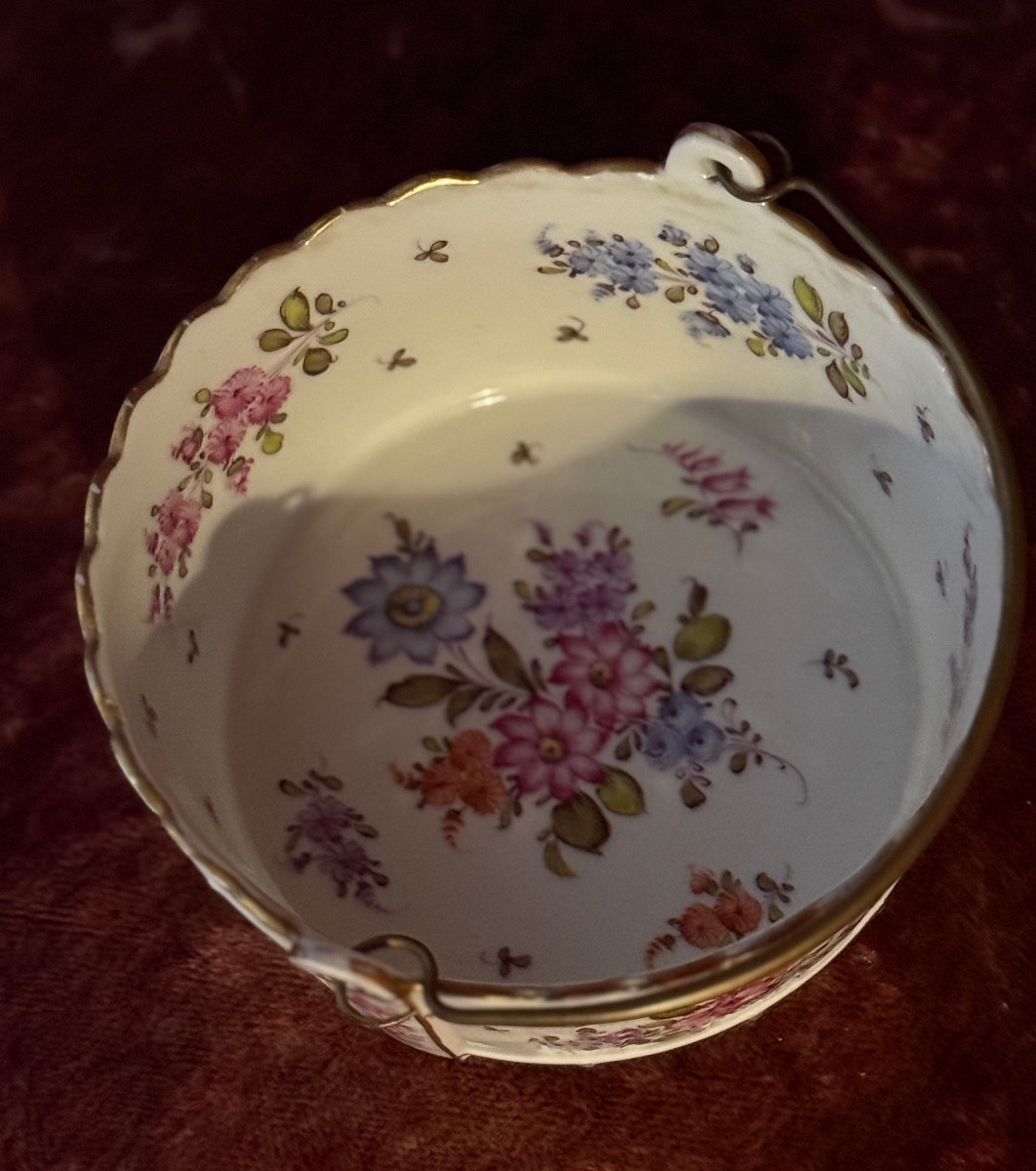 Meissen Porcelain Table Planter, 19th Century. -photo-4