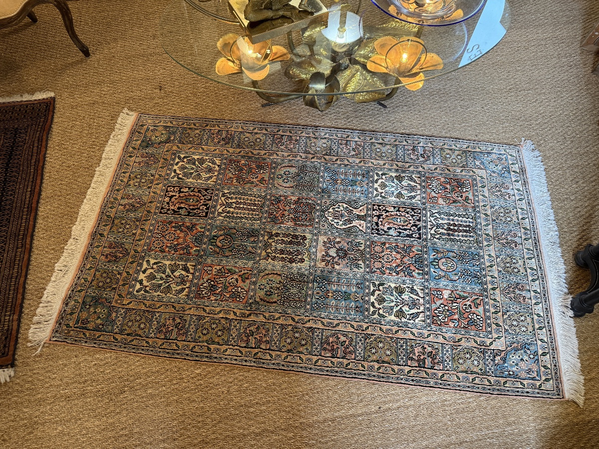 Tapis cachemire soie noué main. 