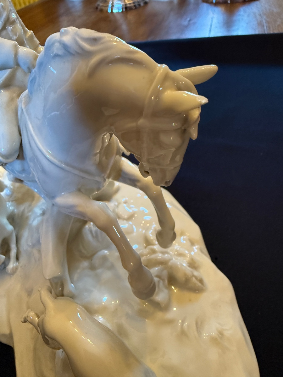 Hunting With Hounds, White Porcelain Group From Dresden. 19th Century. -photo-4