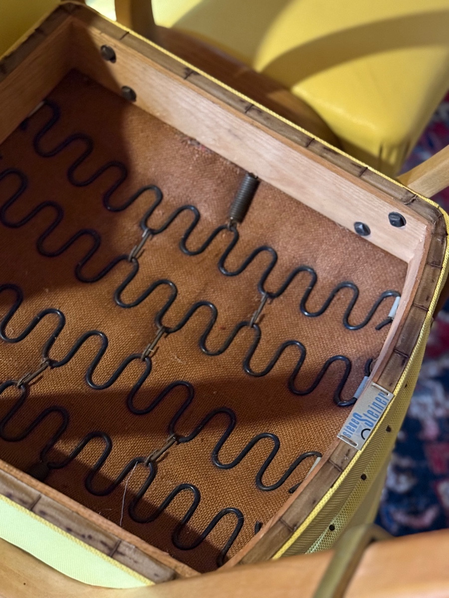 STEINER " Bow wood".  Suite de quatre chaises en frêne courbé. -photo-4