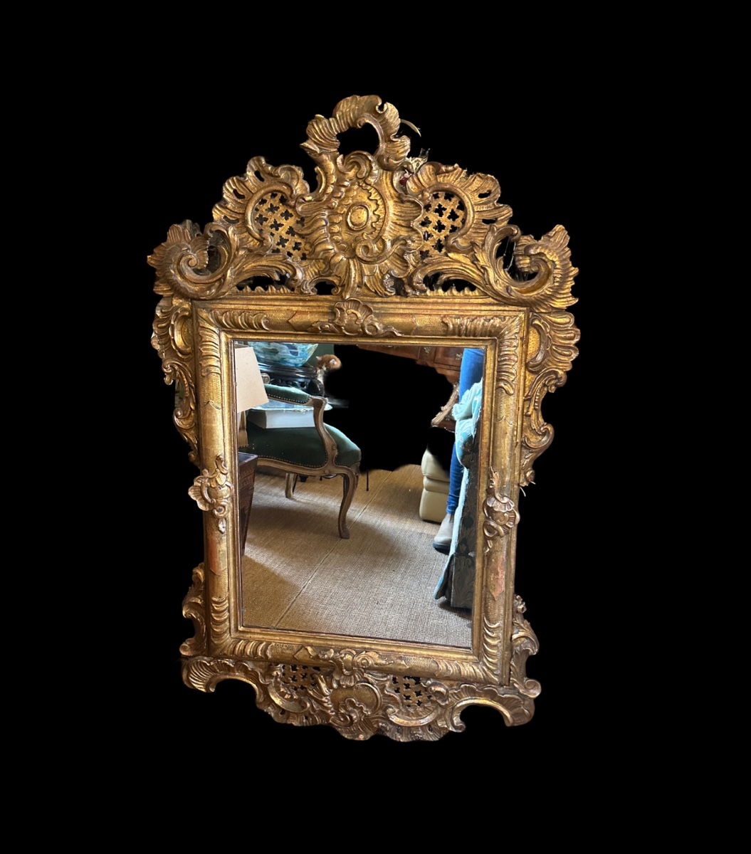 Glace  Italienne d'époque Régence. 