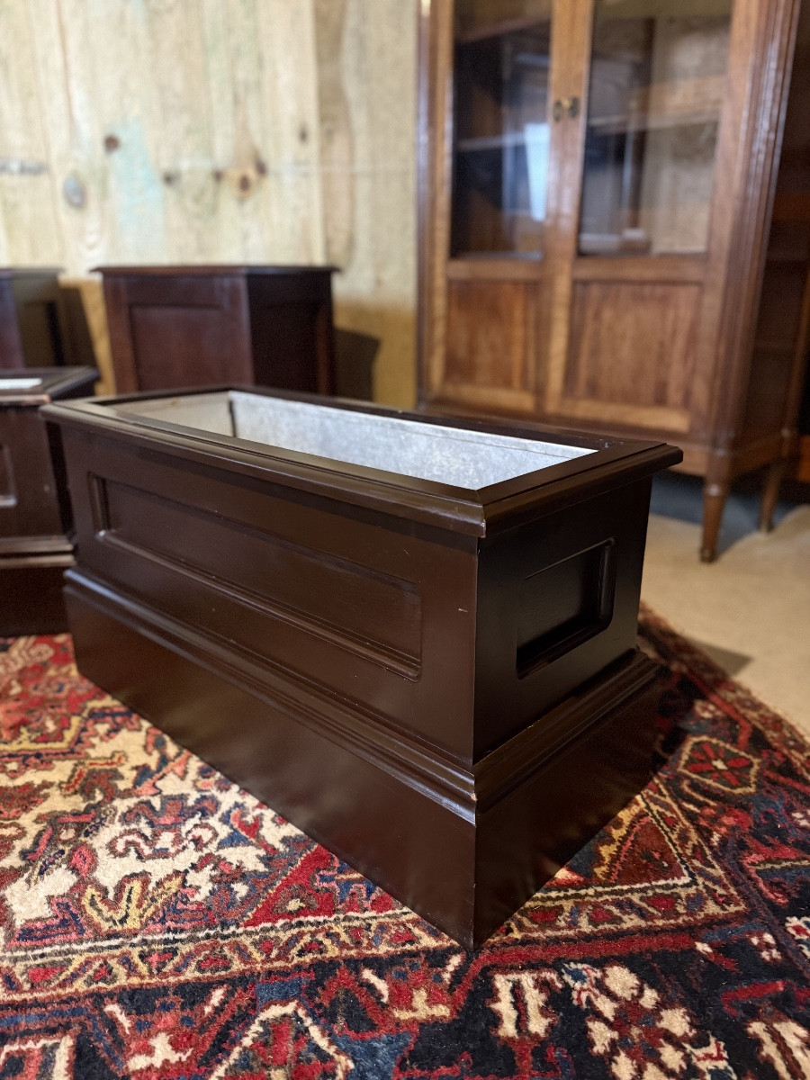 Set Of Seven Mahogany Planters. -photo-4