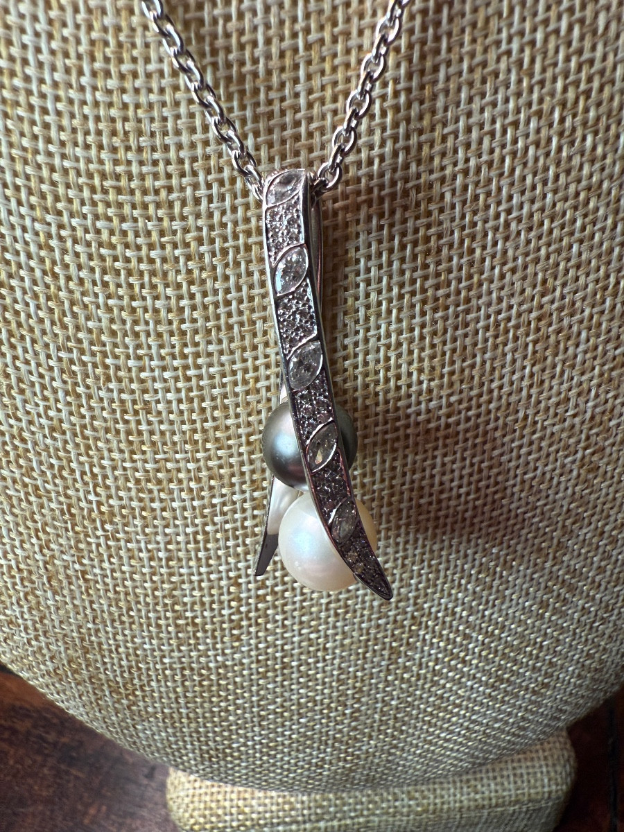 Necklace In White Gold, Tahitian Pearls And Diamonds. -photo-2