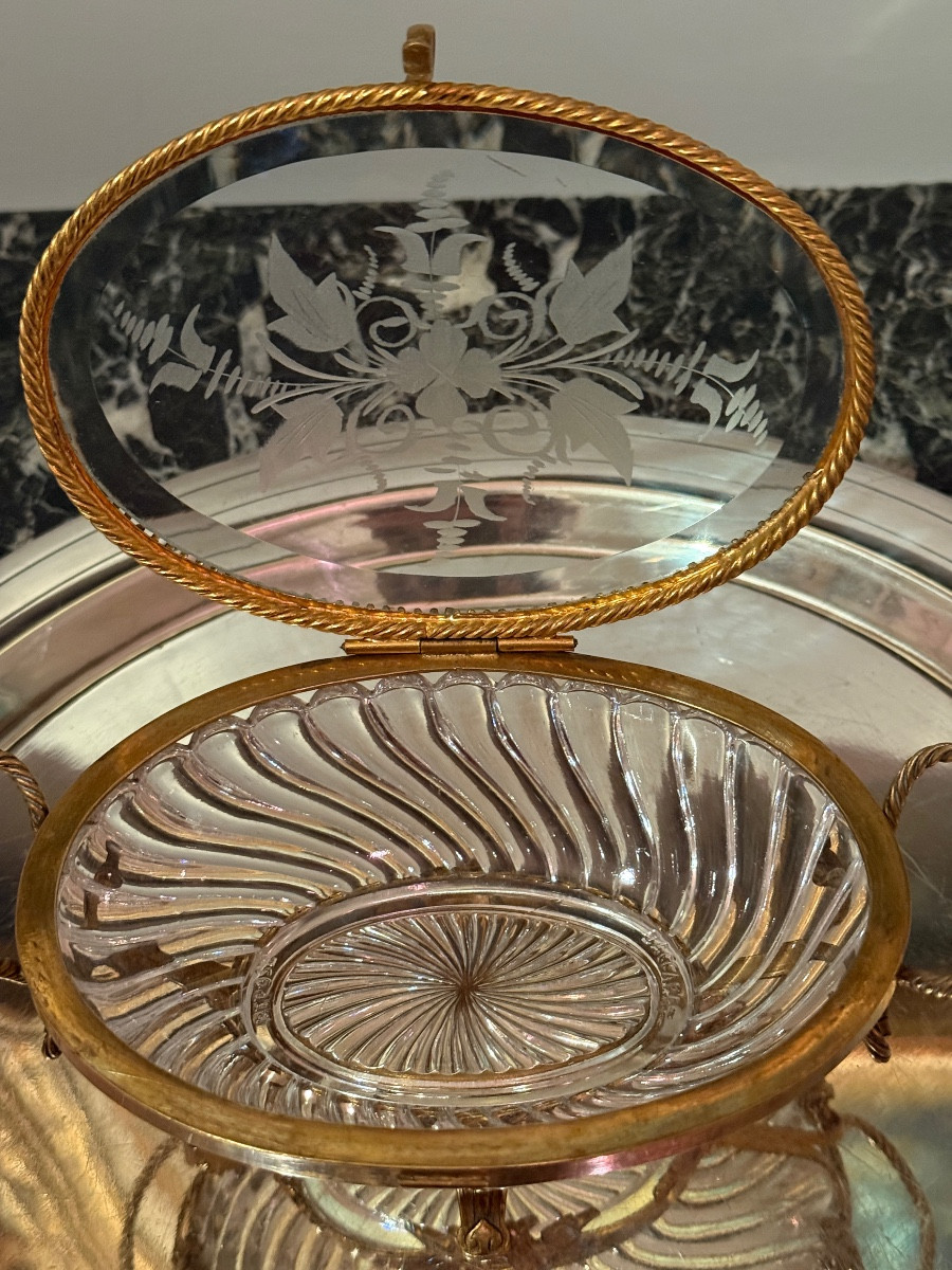 Baccarat Crystal Box From The 19th Century. 
