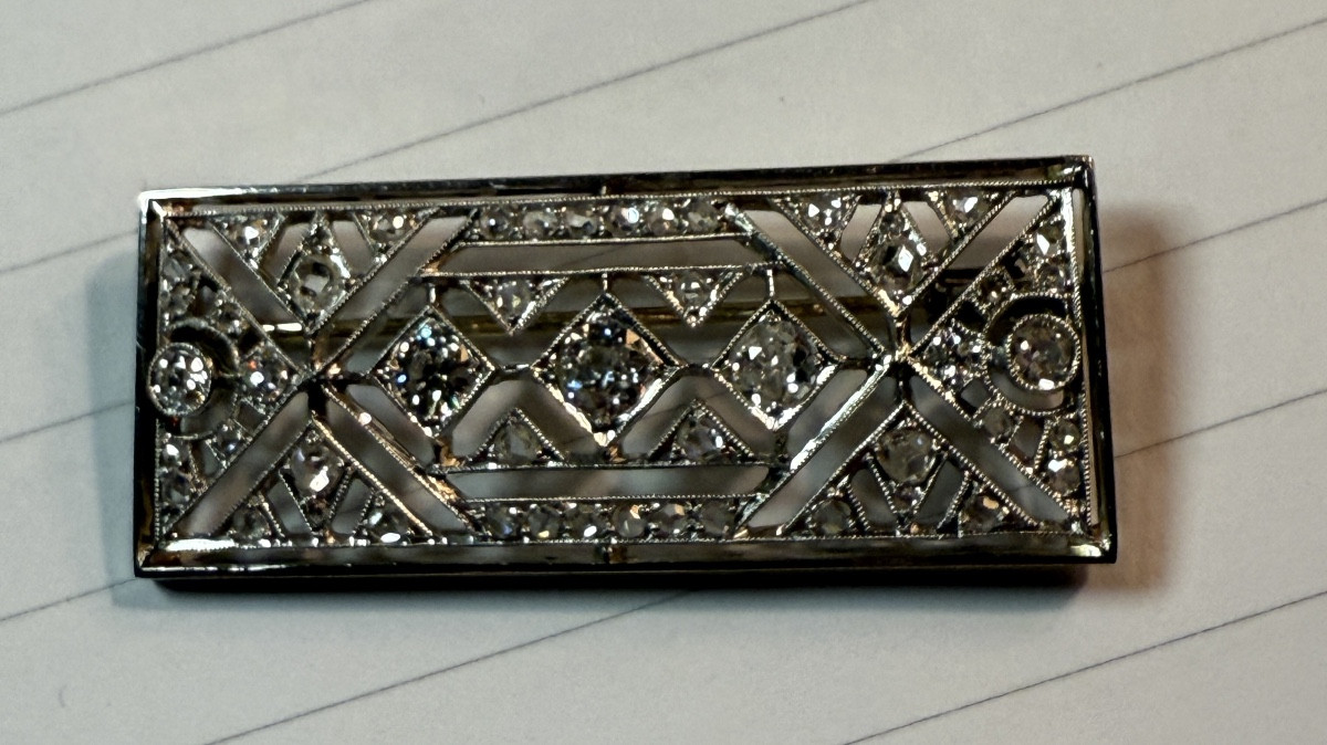Art Deco Period Platinum And Diamond Brooch. -photo-4