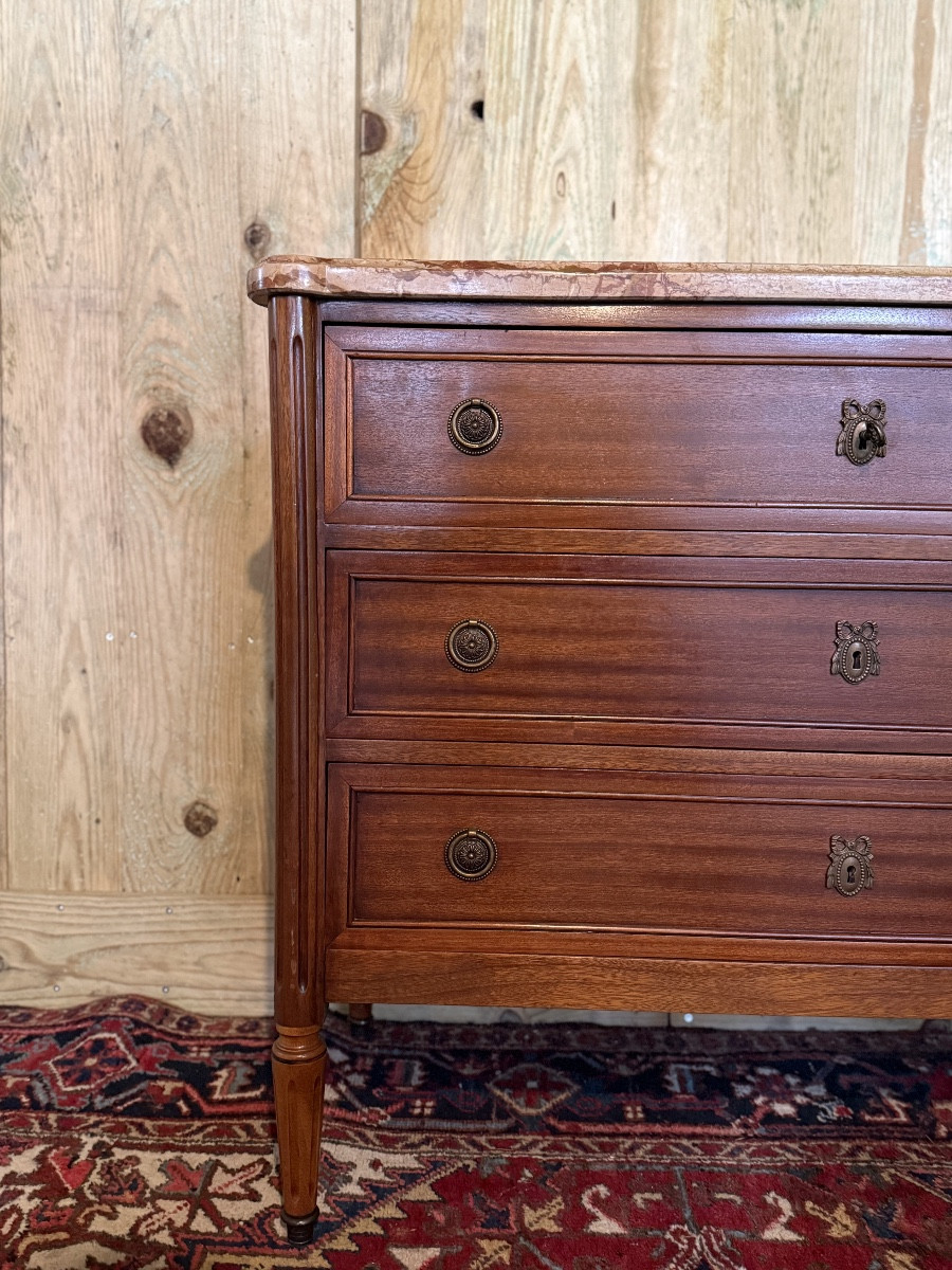 Commode de style Louis XVI  en acajou. -photo-3
