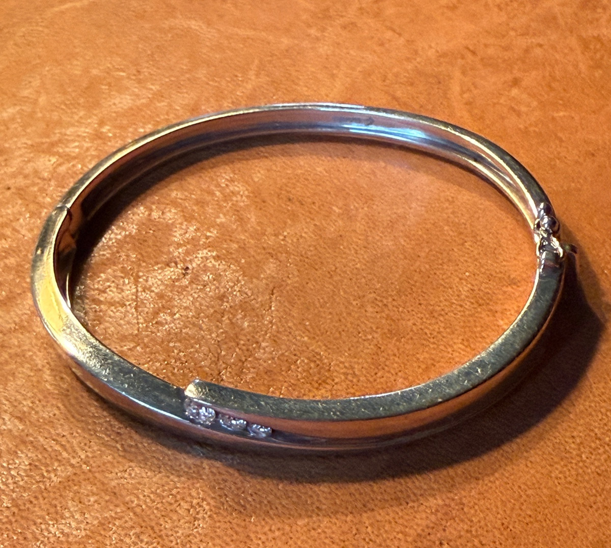 Bracelet " Néima " Maison GAREL" Diamants et or blanc. -photo-2