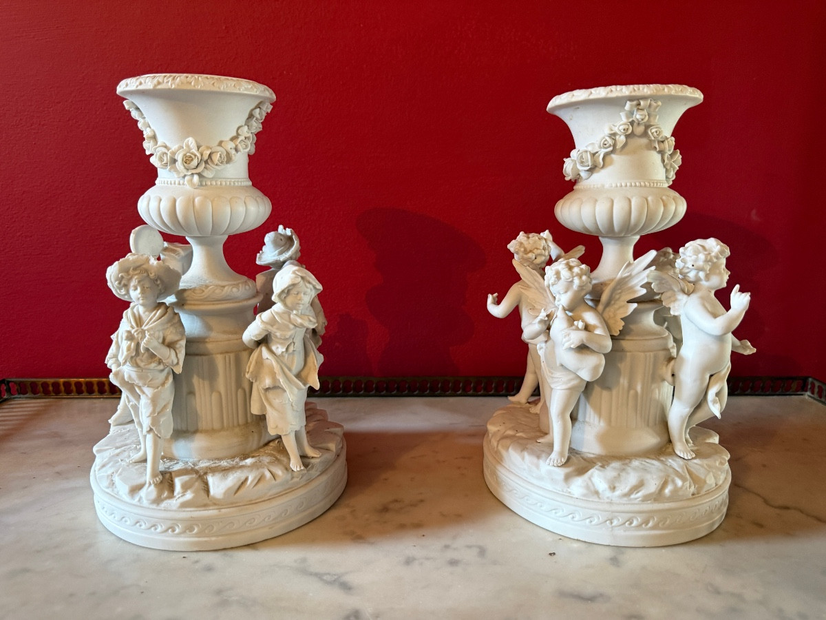 Paire de centres de table. Biscuits porcelaine de Saxe manufacture de Volkstedt 1788-1795. -photo-2