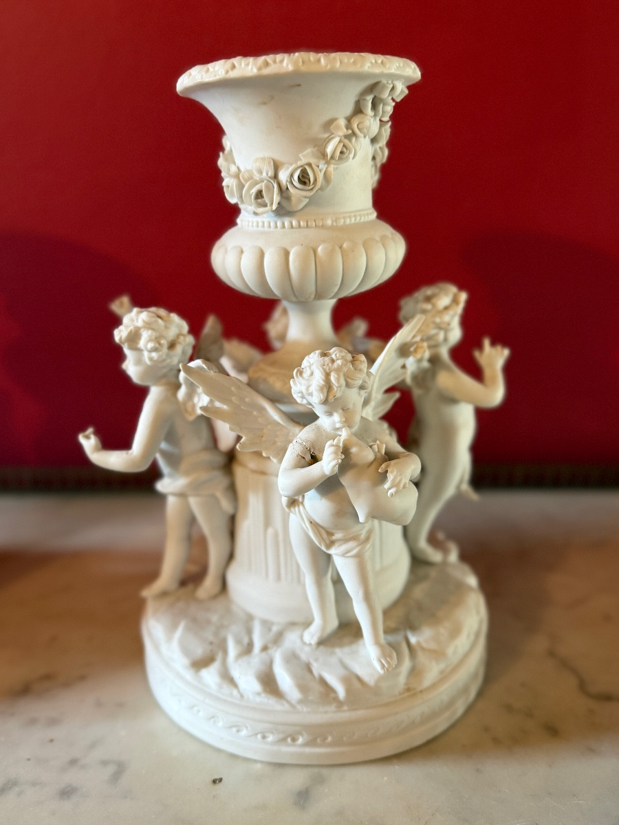 Paire de centres de table. Biscuits porcelaine de Saxe manufacture de Volkstedt 1788-1795. -photo-4