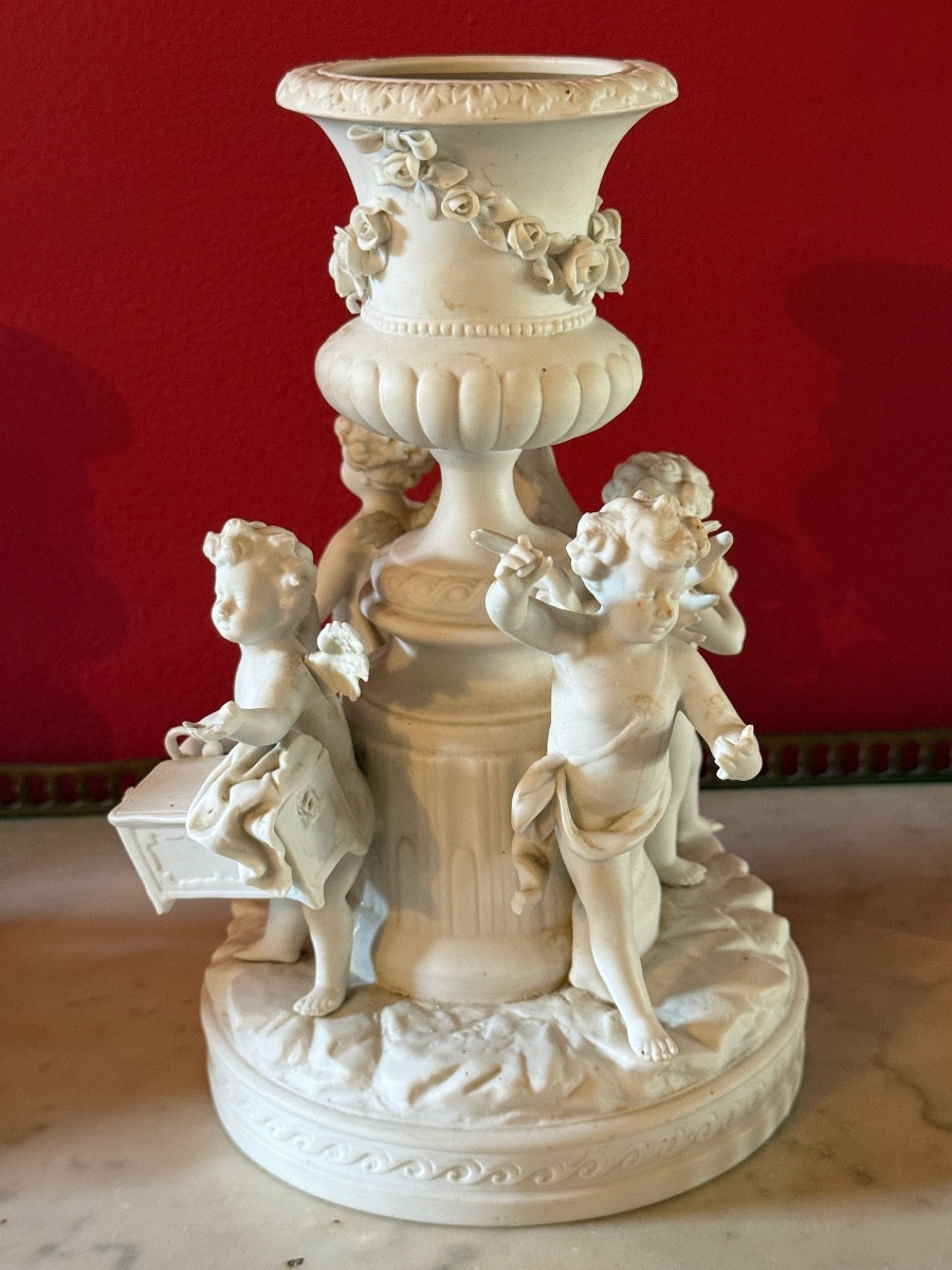 Paire de centres de table. Biscuits porcelaine de Saxe manufacture de Volkstedt 1788-1795. -photo-2