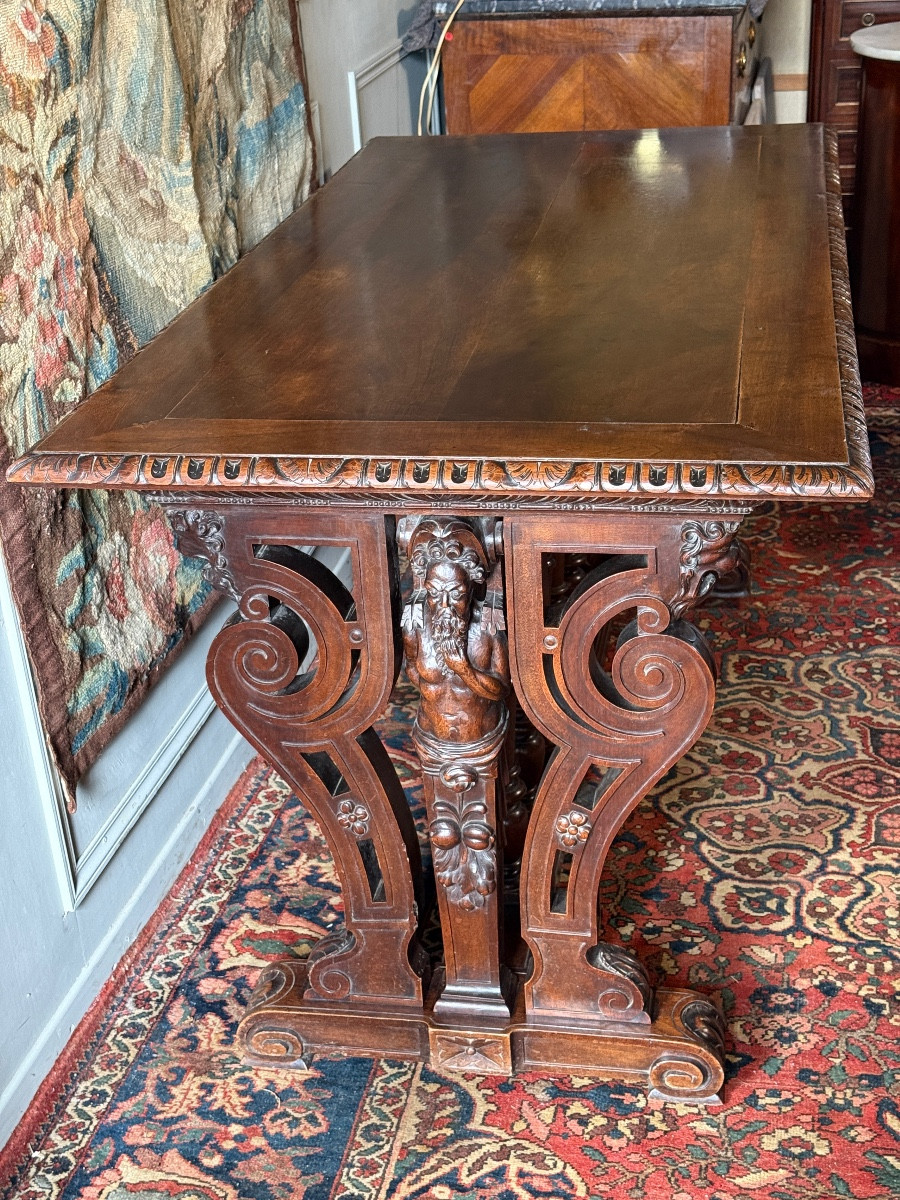 Table de milieu de style Renaissance, d'époque XIX ème. -photo-1