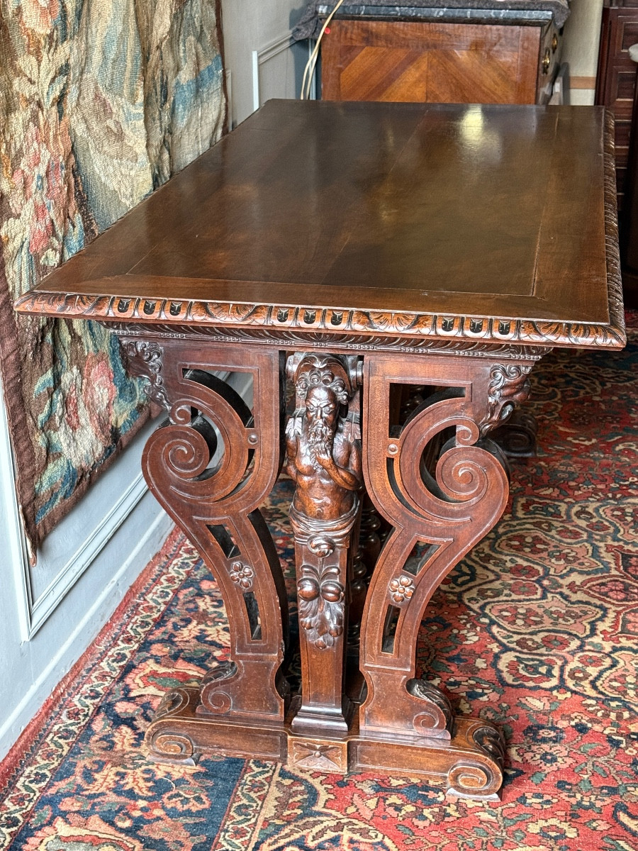 Table de milieu de style Renaissance, d'époque XIX ème. -photo-6