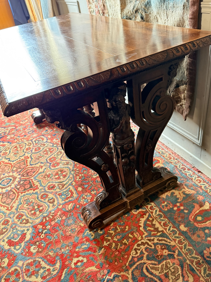 Table de milieu de style Renaissance, d'époque XIX ème. -photo-7