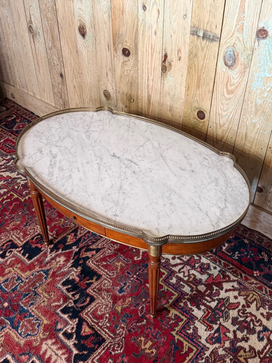 Table basse de style Louis XVI en acajou. -photo-2