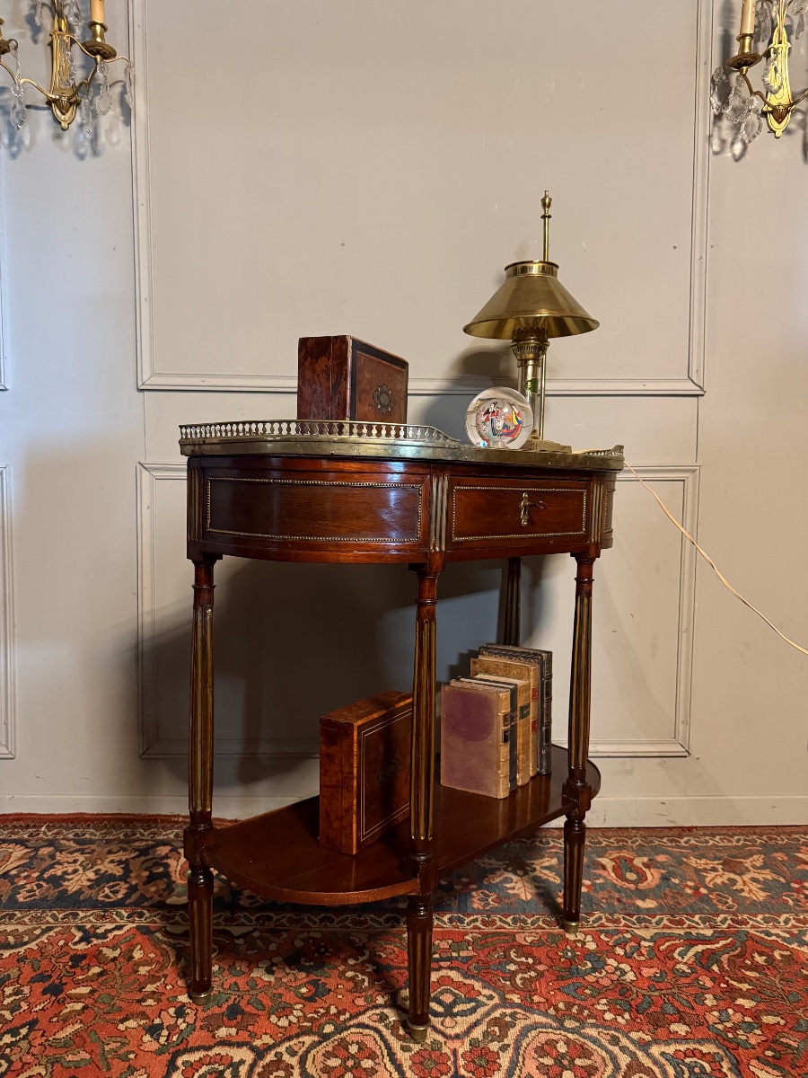 Louis XVI Period Mahogany Half-moon Console.-photo-3