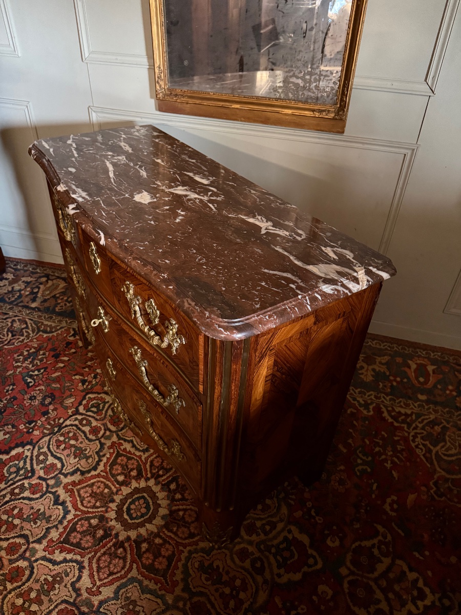 Commode de style Régence en marqueterie. -photo-3