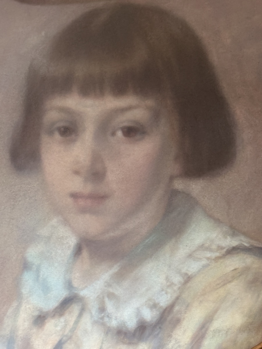 Pastel. Portrait d'un jeune garçon vers 1900 par Edouard Van ESBROECK ( 1869-1949 ). 