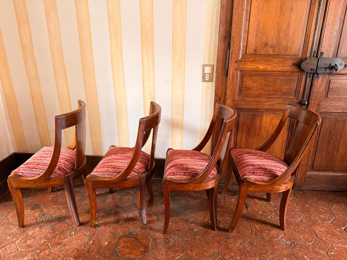 Suite de quatre chaises Empire en acajou. -photo-1