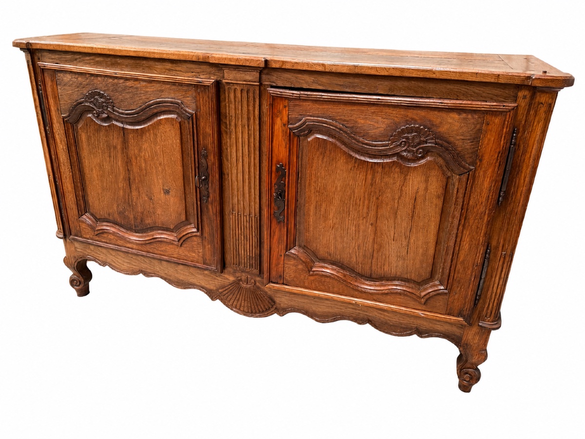 18th-century Oak Sideboard. 