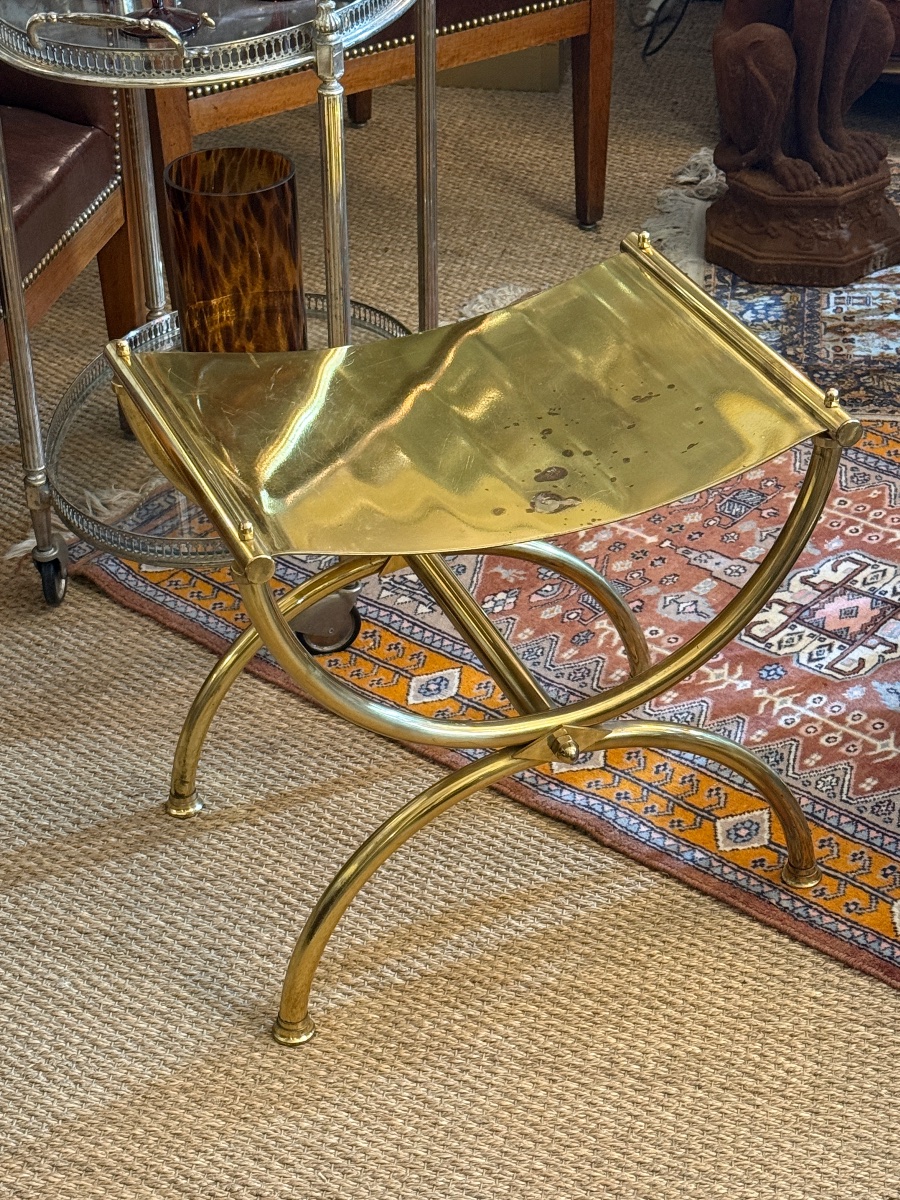 Tabouret curule en laiton massif doré dans le goût de la Maison Jansen Années 1970-80. -photo-1