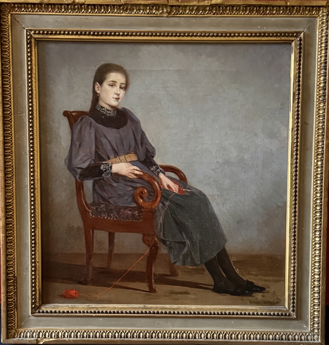 Marcel Meys ( 1886-1972 ) " Portrait d'une jeune fille à son tricot ". 