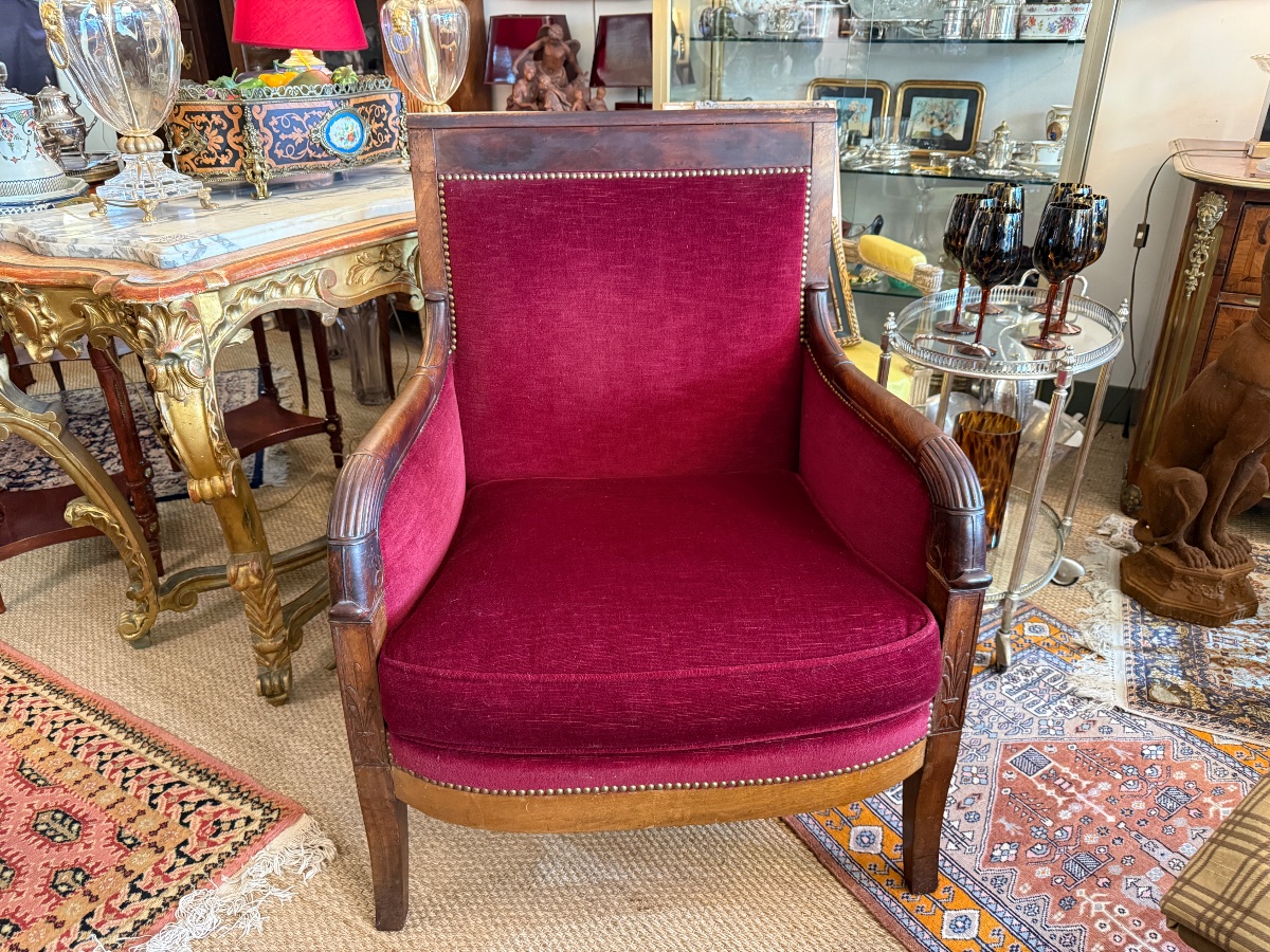 An Empire-style Mahogany Daybed. 
