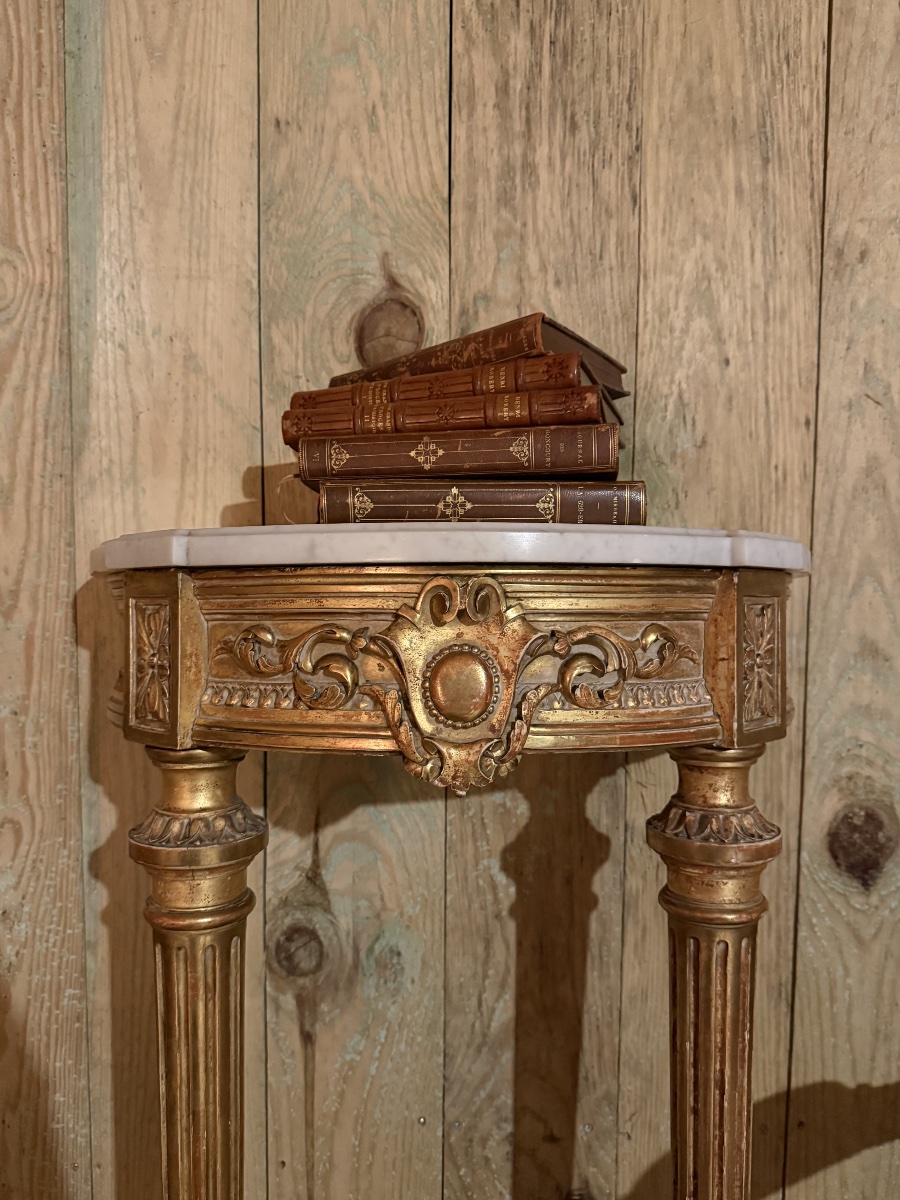 A Half-moon Console Table Made Of Carved And Gilded Wood In The Louis XVI Style, Dating From The Late 19th Century. -photo-1