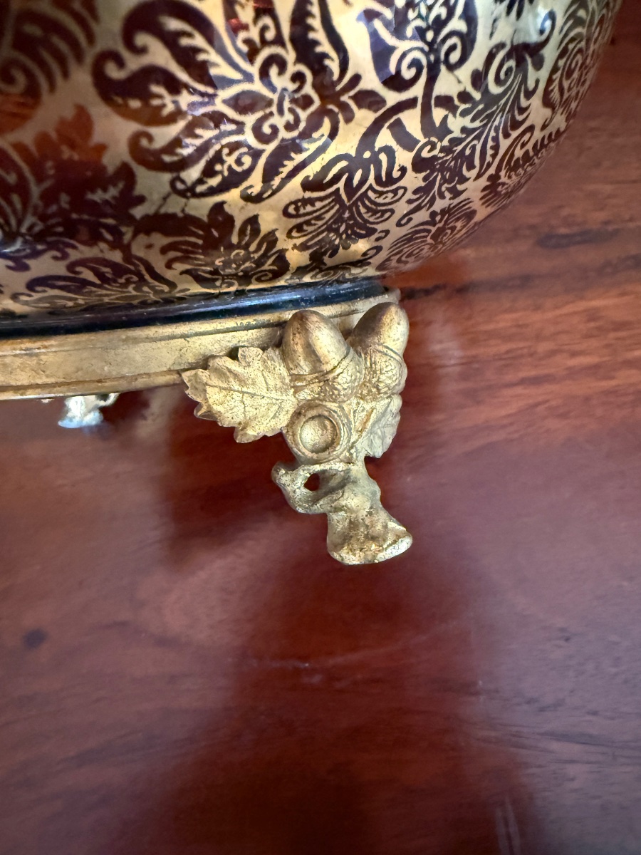 Baccarat. Importante coupe en cristal de couleur et doré et monture en bronze doré. -photo-1