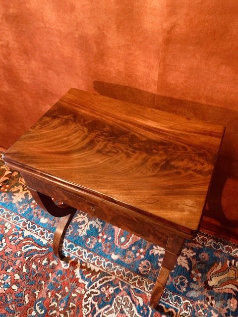 Mahogany Game Table.-photo-1