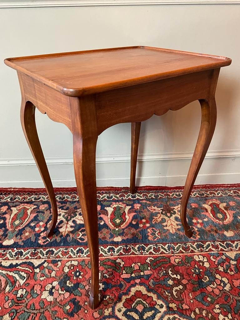 Petite Table En Bois Fruitier De Style Louis XV. -photo-2