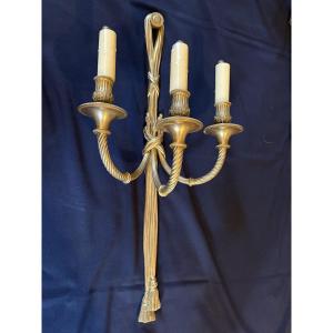 Set Of Six Louis XVI Style Appliques With Ribbons And Trimmings From The 19th Century.