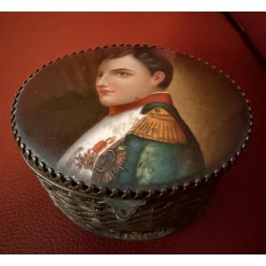 Gilt Bronze Box With Hand-painted Miniature Depicting Napoleon Bonaparte. 