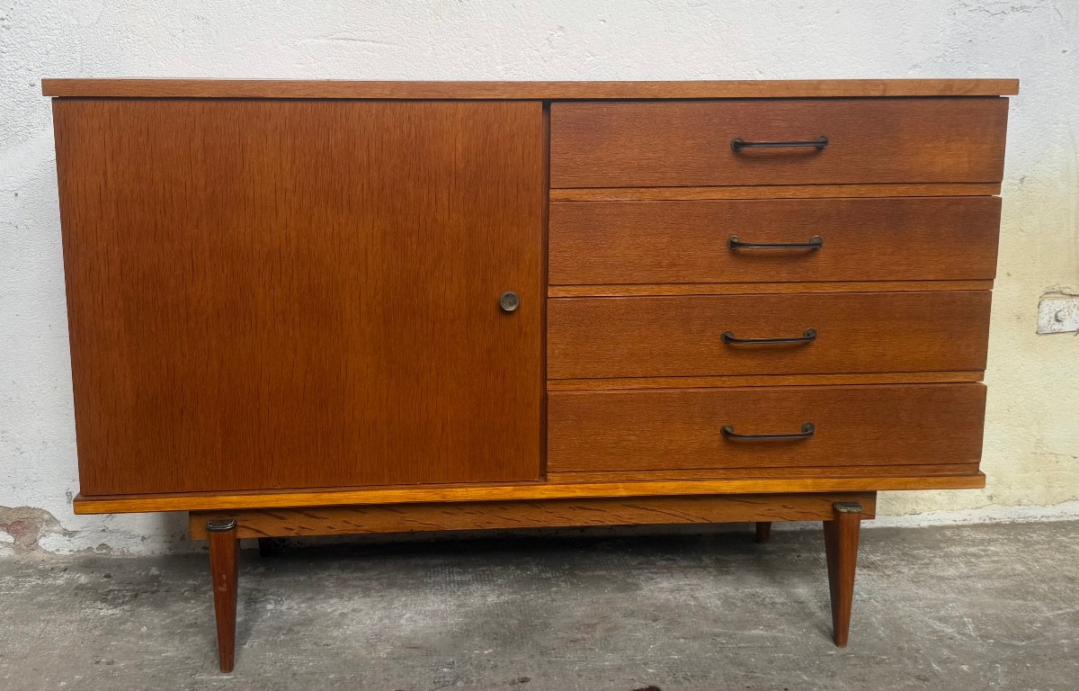 Oak Chest Of Drawers Circa 50