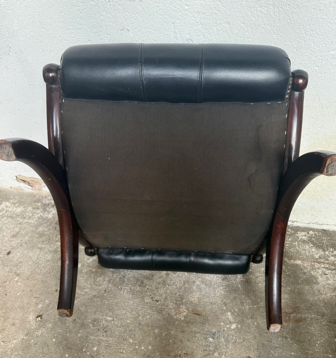 rocking chair et son ottoman cuir noir -photo-4