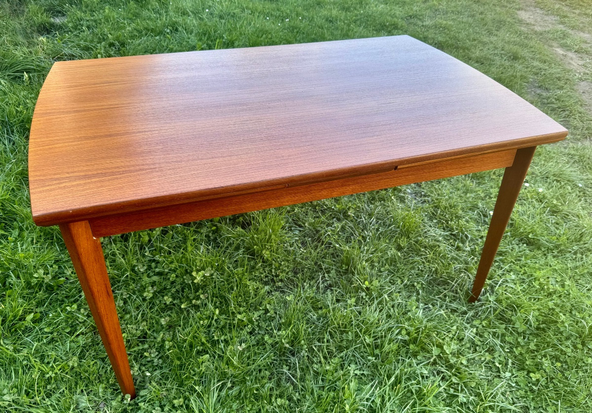 table de salle a manger scandinave a allonges teck