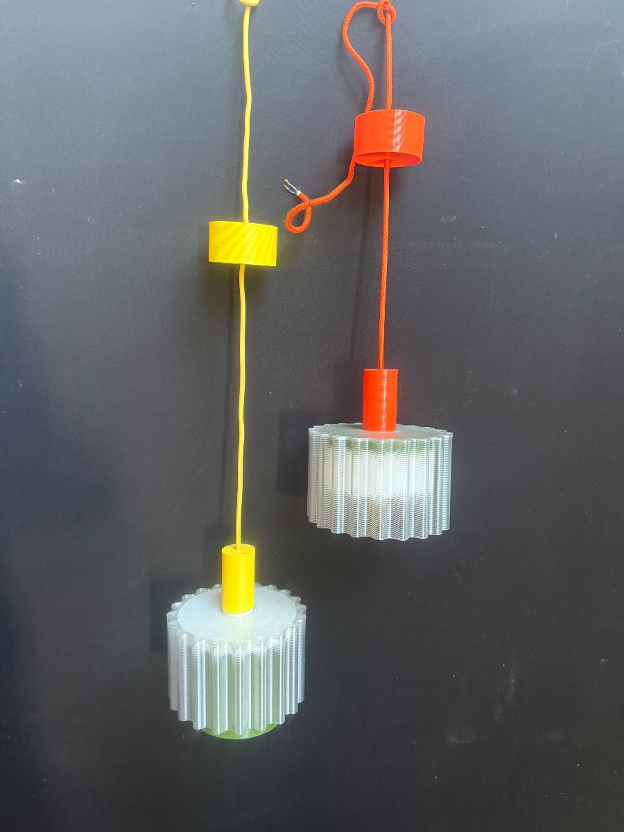 paire de suspensions de couleur plastique 