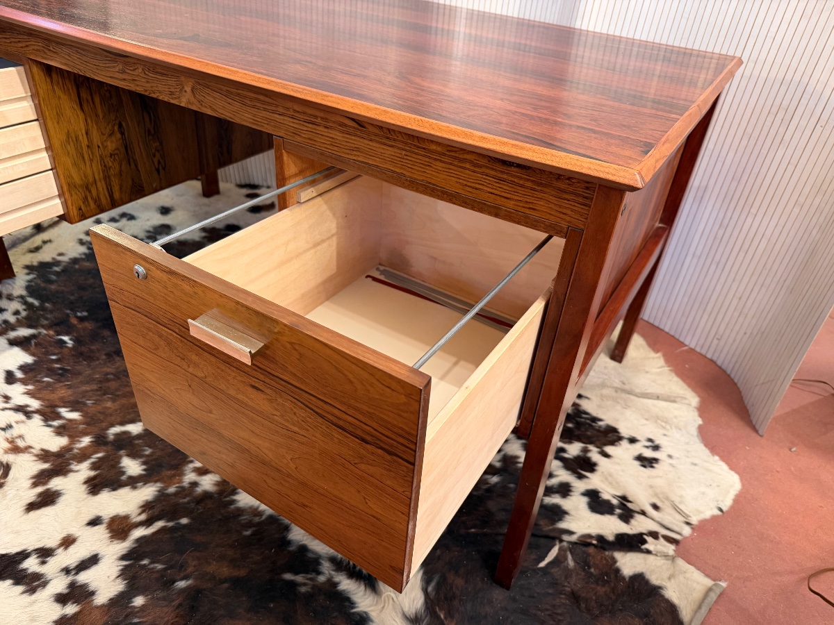 1950s-era Desk By Edit Farsi Stolefabrik-photo-1