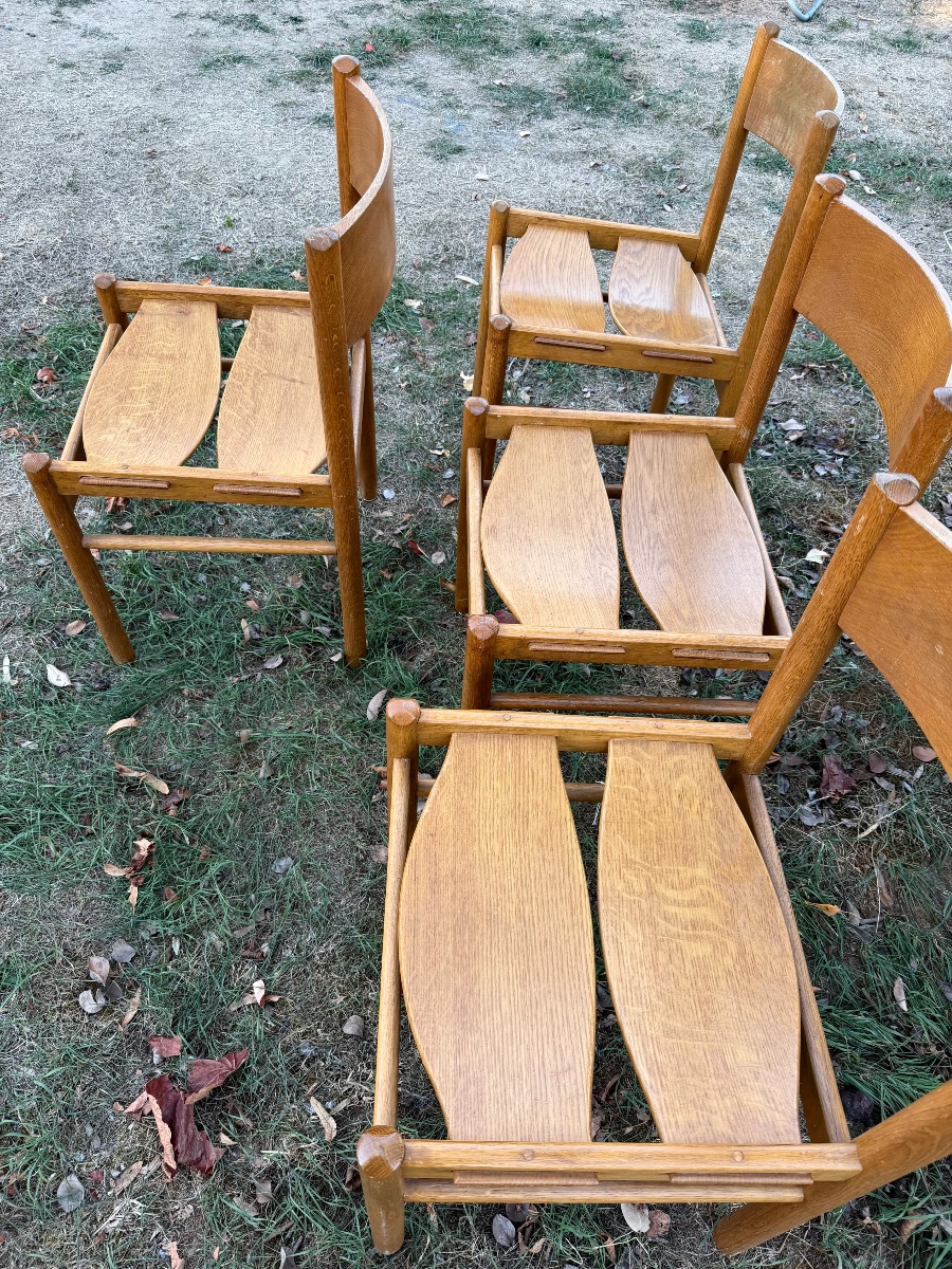 serie de 4 chaises dans le gout de Grete  Jalk ou poul Jeppesens