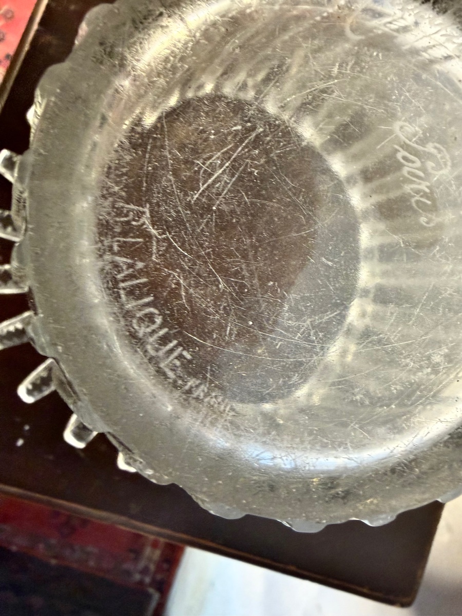 R Vase By Lalique, Formerly Owned By The Marquise De Sévigné In Paris -photo-2