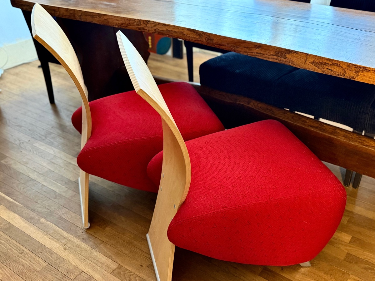 2 fauteuils design model bobo deDietmar sc harping pour dauphin