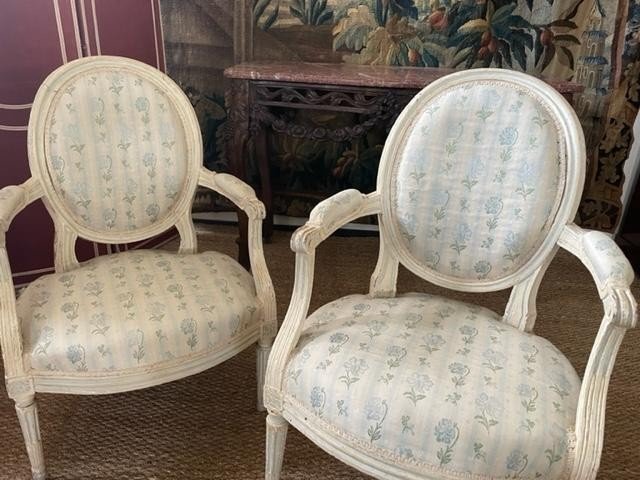 Pair Of Lacquered Medallion Armchairs, Louis XVI Period-photo-2