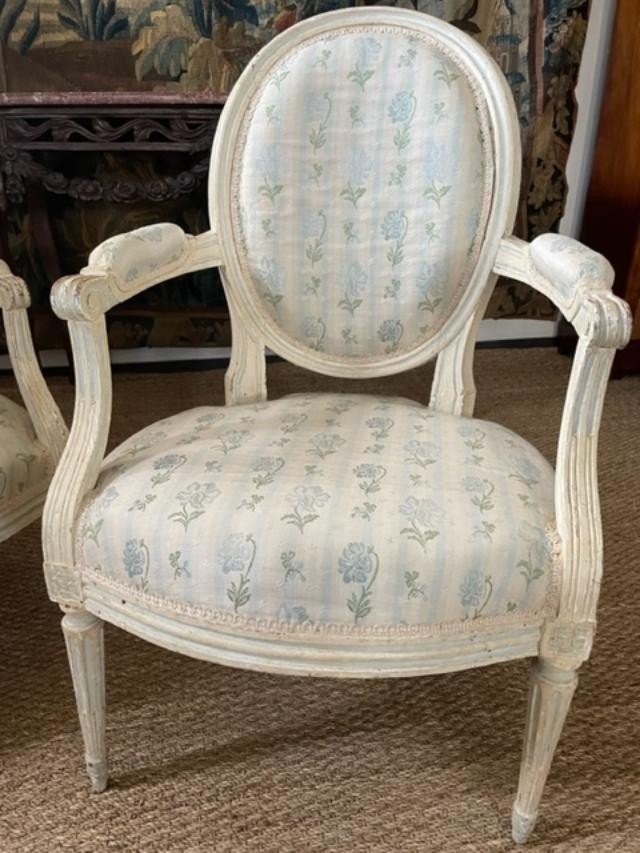 Paire de fauteuils médaillons laquées d'époque Louis XVI-photo-3