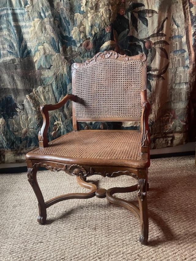 Fauteuil canné d'époque 18 ème