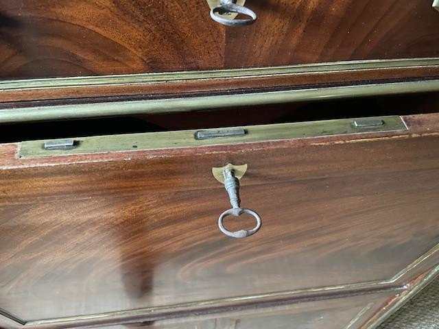 Beautiful Secretary With Mahogany Doors From The Louis XVI Period-photo-4