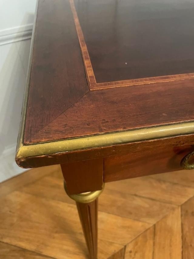 Charming Louis XVI Style Mahogany Desk-photo-2