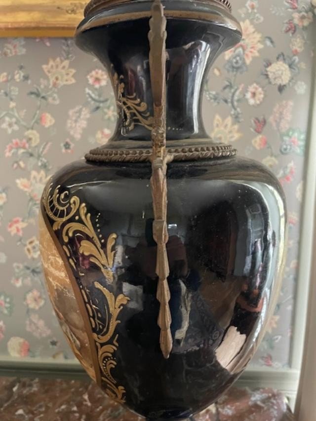 Importante paire de vases à décors dans le goût de Sèvres-photo-1