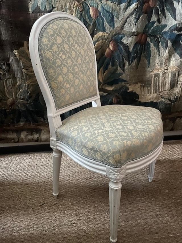 Charmante chaise basse d'époque Louis XVI-photo-1